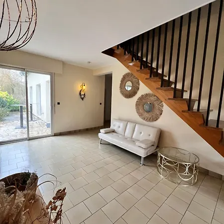 La Lumineuse Du Moulin Villa